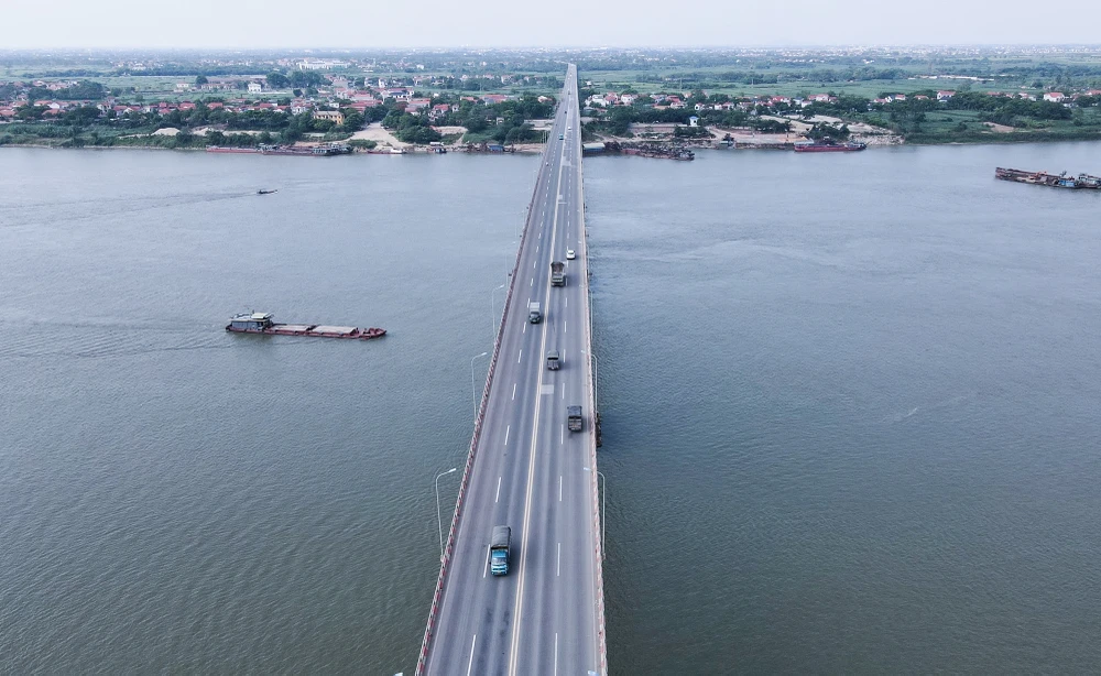 Cầu được khánh thành vào tháng 6-2014.