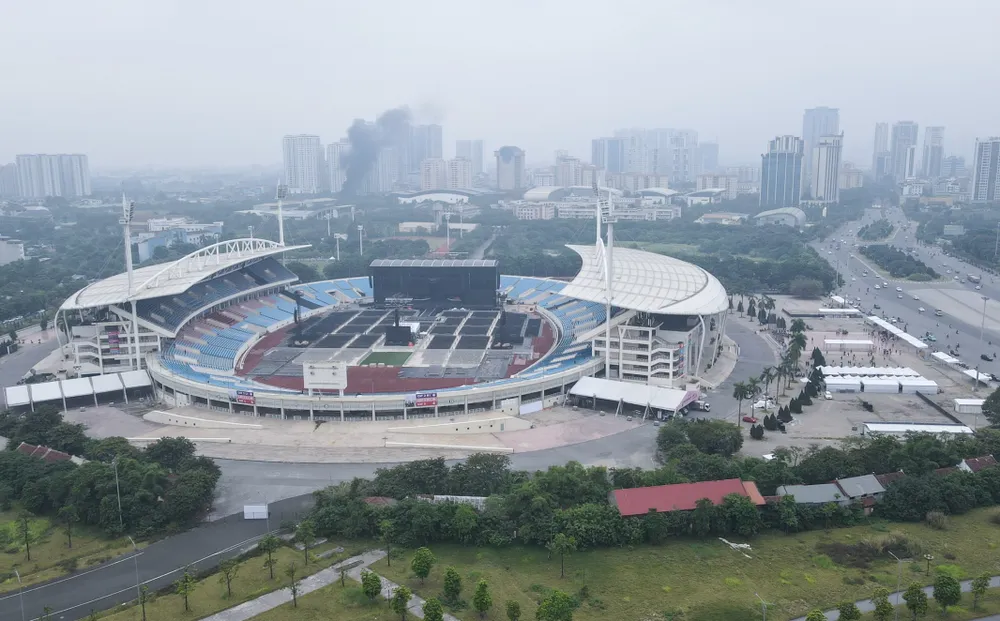 Đêm diễn của nhóm nhạc BlackPink được đánh giá là có lượng vé bán kỷ lục trong lịch sử các sự kiện âm nhạc quốc tế diễn ra tại Việt Nam, sân khấu có quy mô hoành tráng với sức chứa tới hàng chục nghìn khán giả. Đêm diễn của nhóm nhạc BlackPink được đánh giá là có lượng vé bán kỷ lục trong lịch sử các sự kiện âm nhạc quốc tế diễn ra tại Việt Nam, sân khấu có quy mô hoành tráng với sức chứa tới hàng chục nghìn khán giả.