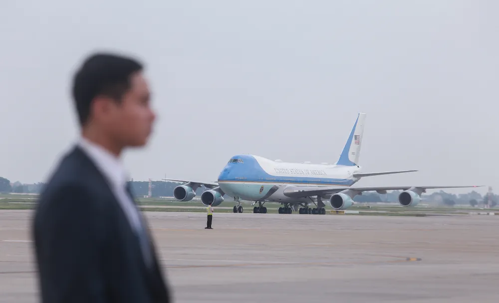Trước đó, an ninh tại sân bay Nội Bài cũng được thắt chặt tuyệt đối. Trước đó, an ninh tại sân bay Nội Bài cũng được thắt chặt tuyệt đối.