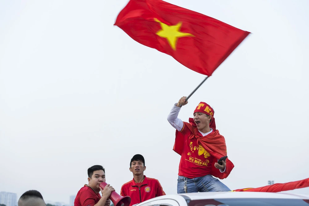 tran-bong-da-Viet-Nam- Iraq (7).jpg