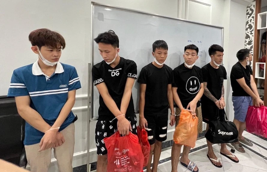 Nhóm đối tượng lừa đảo. Ảnh CA lua-dao.jpg