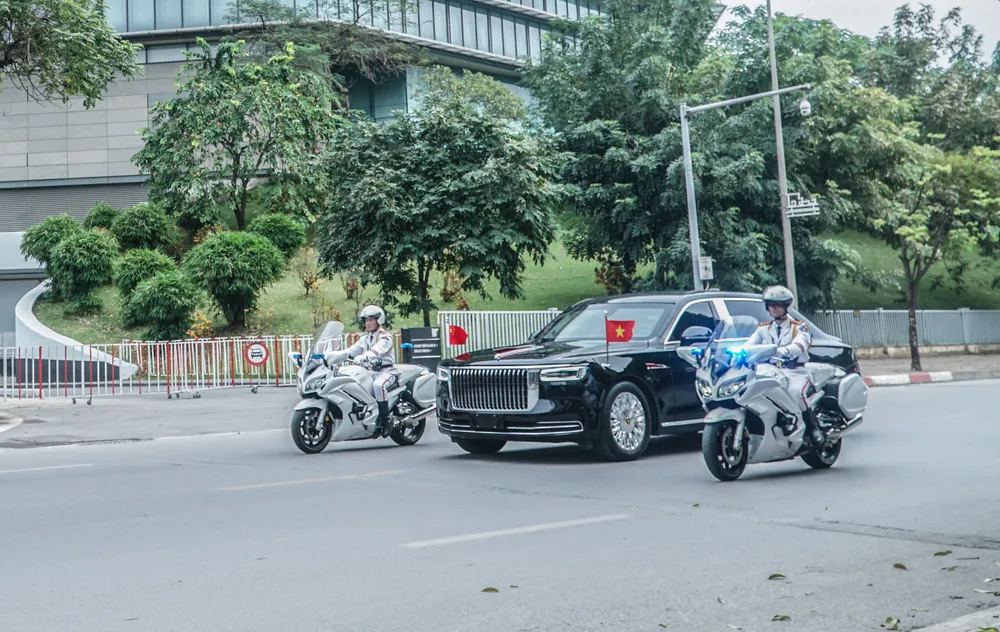 Đoàn xe dẫn đoàn đón Tổng Bí thư, Chủ tịch nước Trung Quốc Tập Cận Bình thăm Việt Nam-1