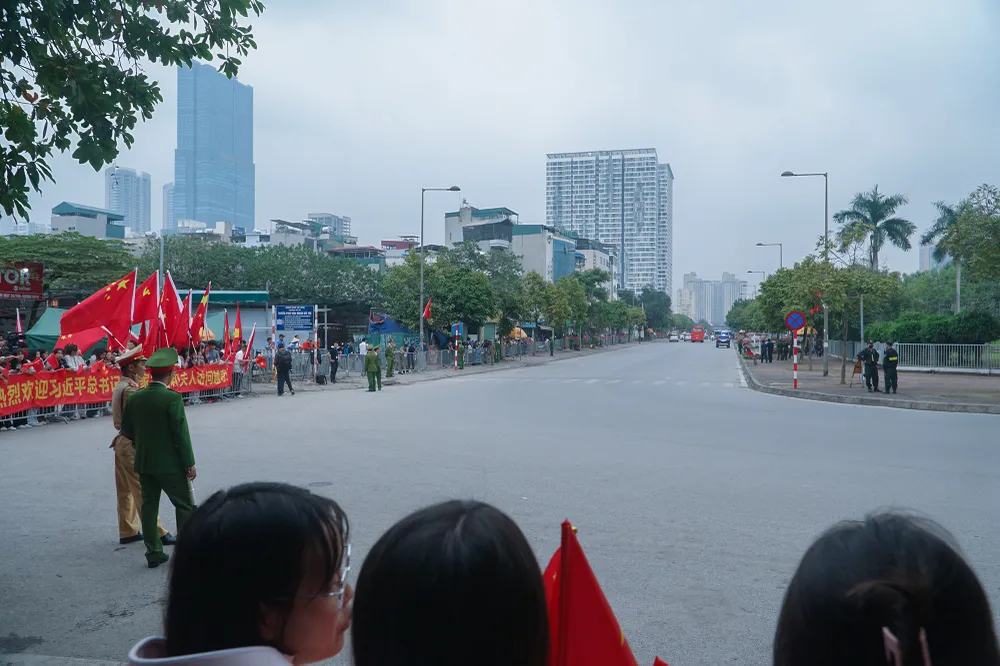 Đoàn xe dẫn đoàn đón Tổng Bí thư, Chủ tịch nước Trung Quốc Tập Cận Bình thăm Việt Nam-4