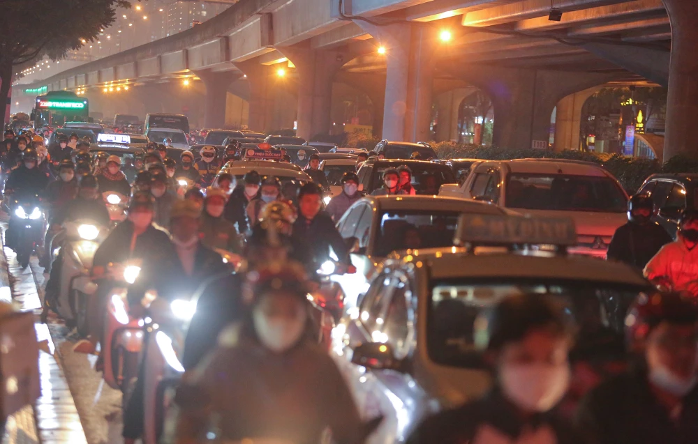 giao-thong-cuoi-nam (3).jpg