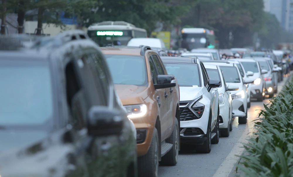 giao-thong-cuoi-nam (9).jpg