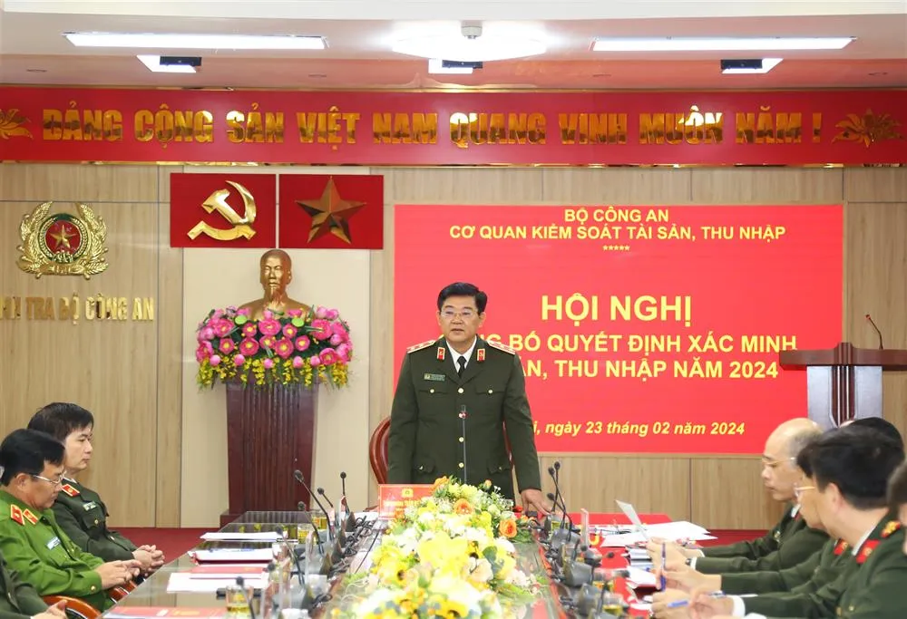 Trung tướng Trần Đức Tuấn phát biểu tại Hội nghị. Ảnh: CA xac-minh-tai-san2.jpg