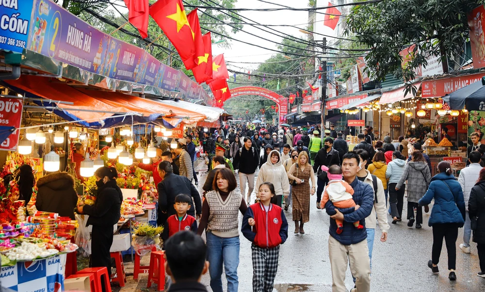 Rằm tháng giêng ở Phủ tây hồ