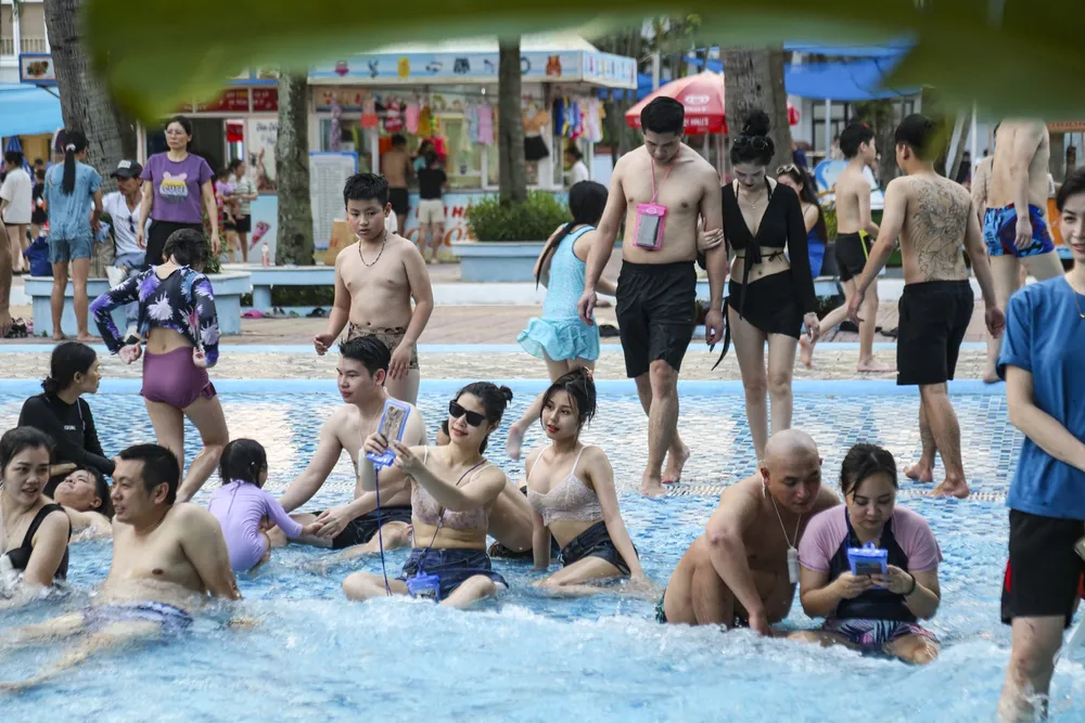 cong-vien-nuoc-ho-tay (4).jpg