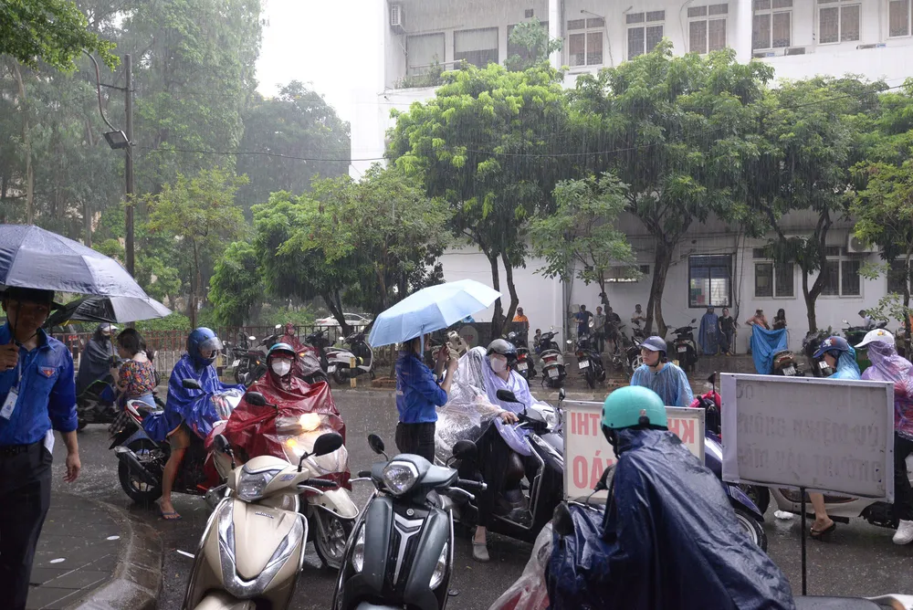 dự thi vào trường THPT