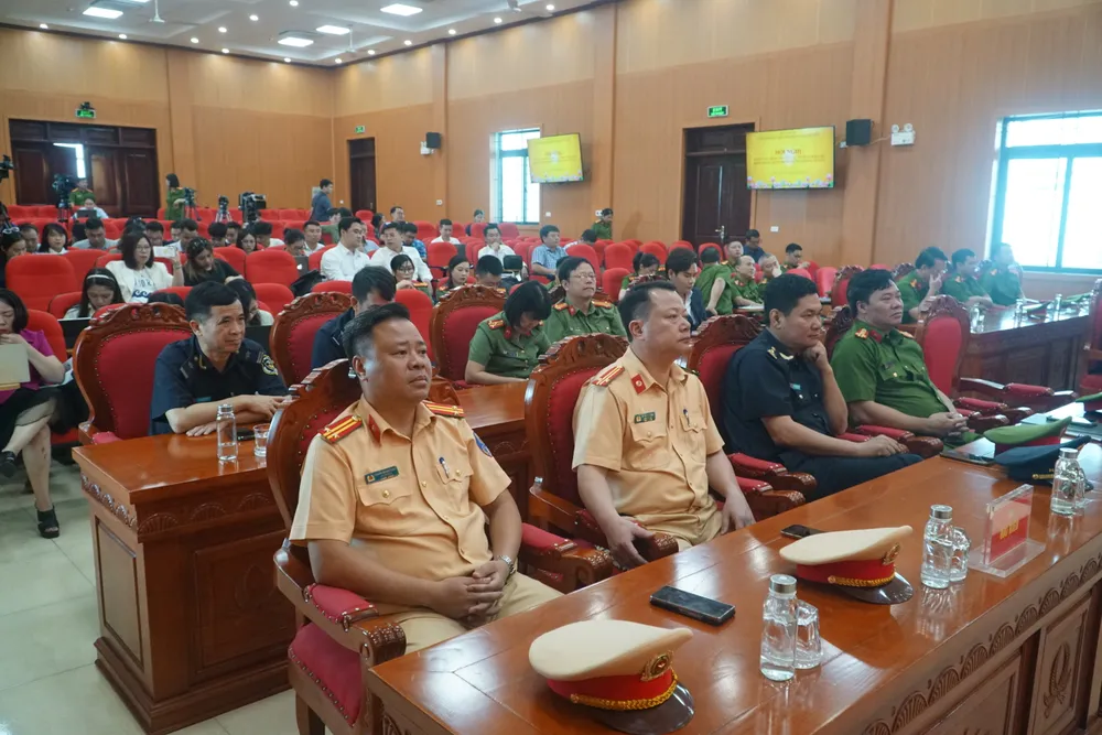 Toàn cảnh hội nghị. Ảnh PHI HÙNG Toàn cảnh hội nghị. Ảnh PHI HÙNG