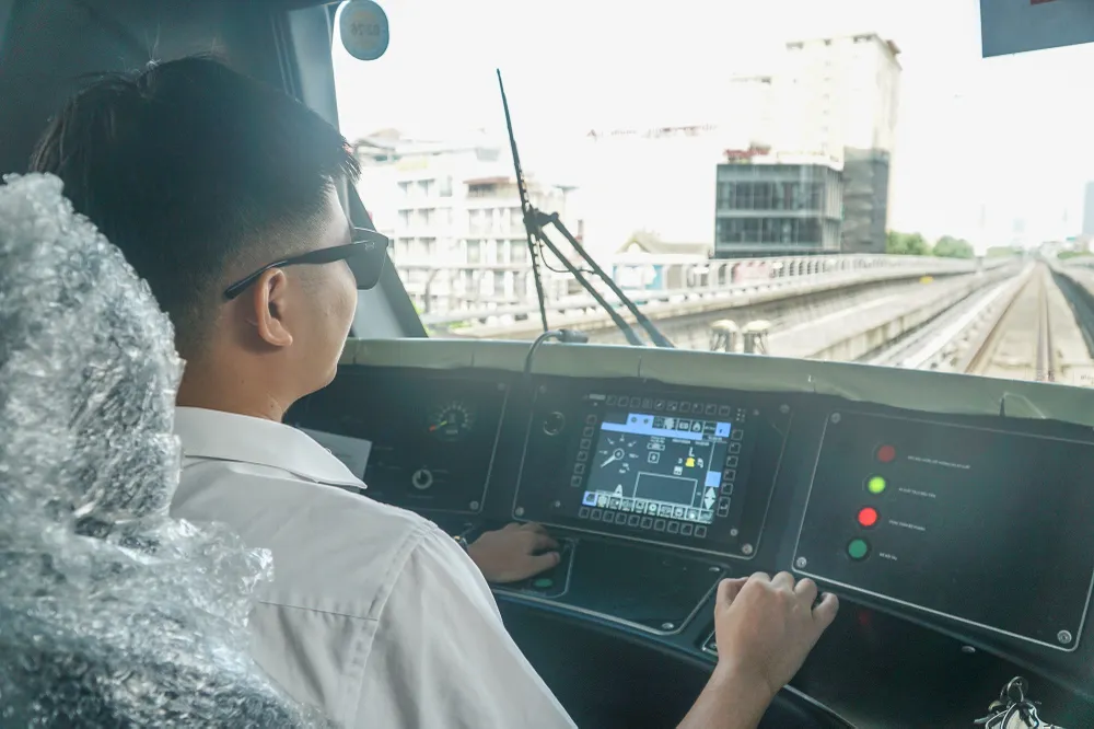 duong-sat-nhon (3).JPG