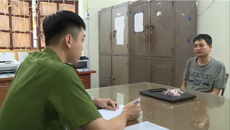 Giả làm thầy bói rồi lên mạng lừa đảo chiếm đoạt tài sản