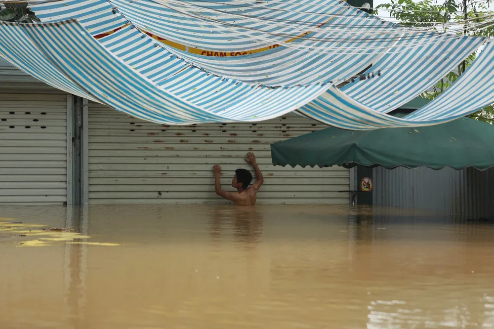 nuoc-song-hong-dang-nhanh (12).jpg