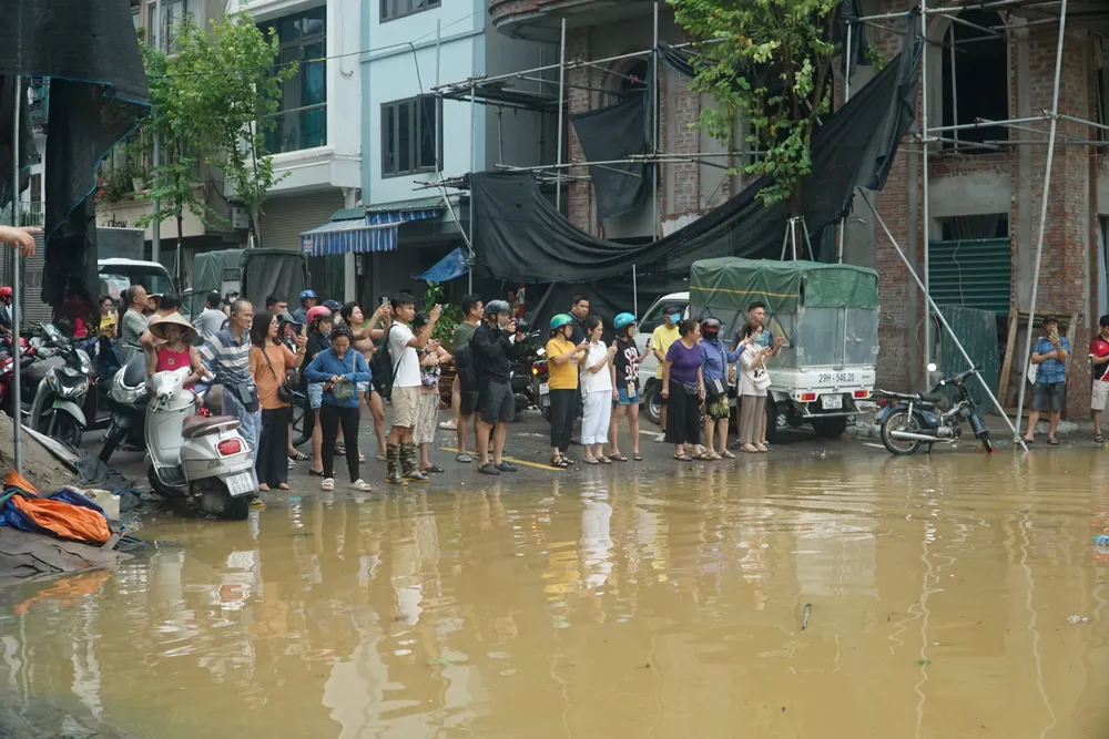 nuoc-song-hong-dang-nhanh (15).JPG