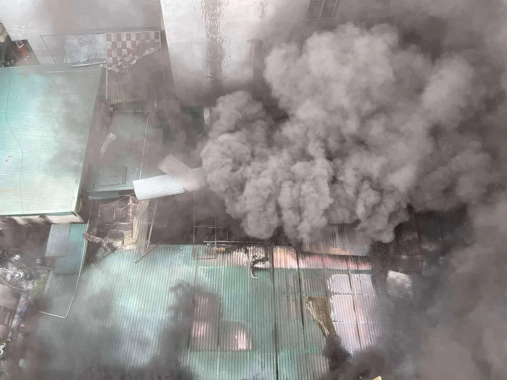 Hiện trường vụ cháy nhà dân. Ảnh CTV