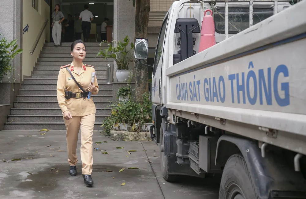 nu-csgt-hà-noi (17).jpg