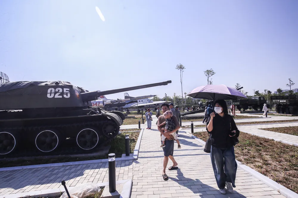 bao-tang-lich-su-quan-su (4).JPG