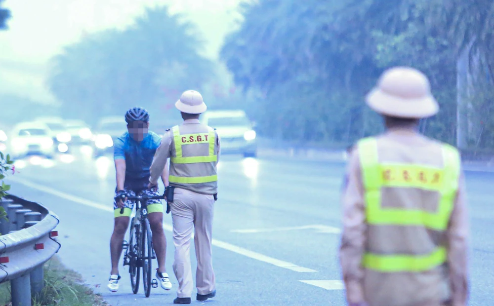 csgt-bat-xe-dap (17).jpg