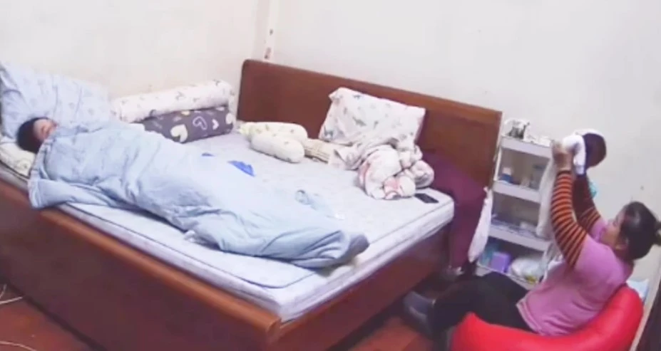 Khởi tố, bắt giam bảo mẫu bạo hành cháu bé hơn 1 tháng tuổi ở Hà Nội