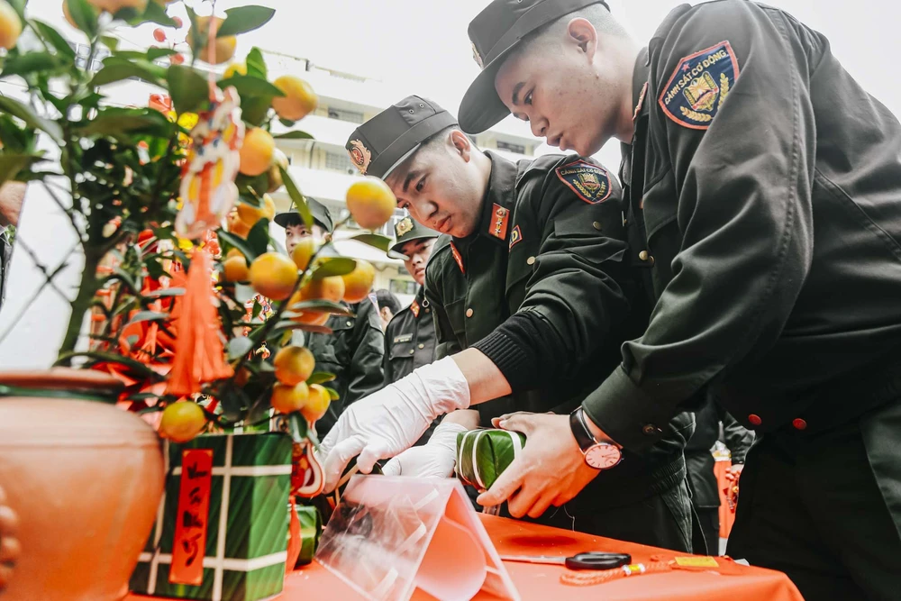 goi-banh-chung (8).jpg