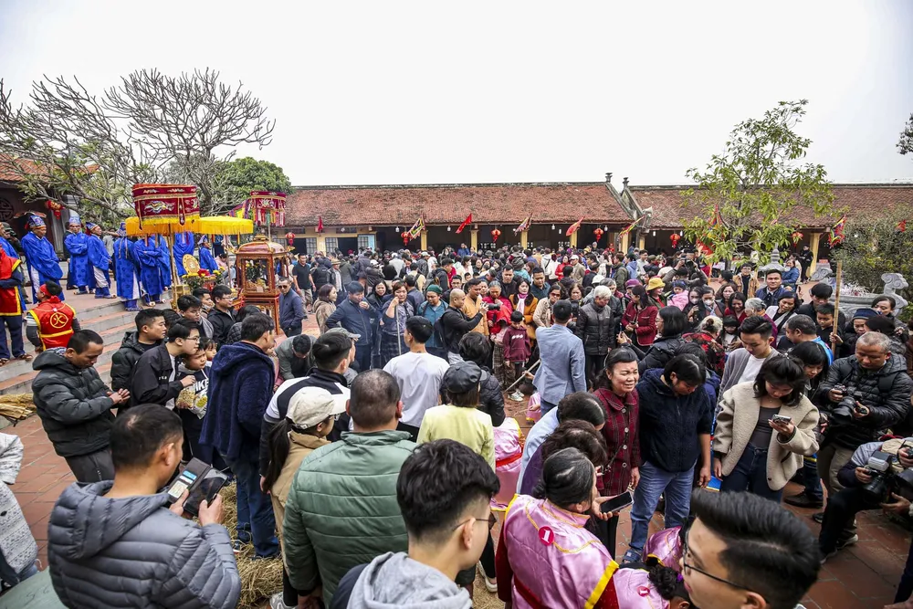 hội thi nấu cơm ở đình làng thị cấm