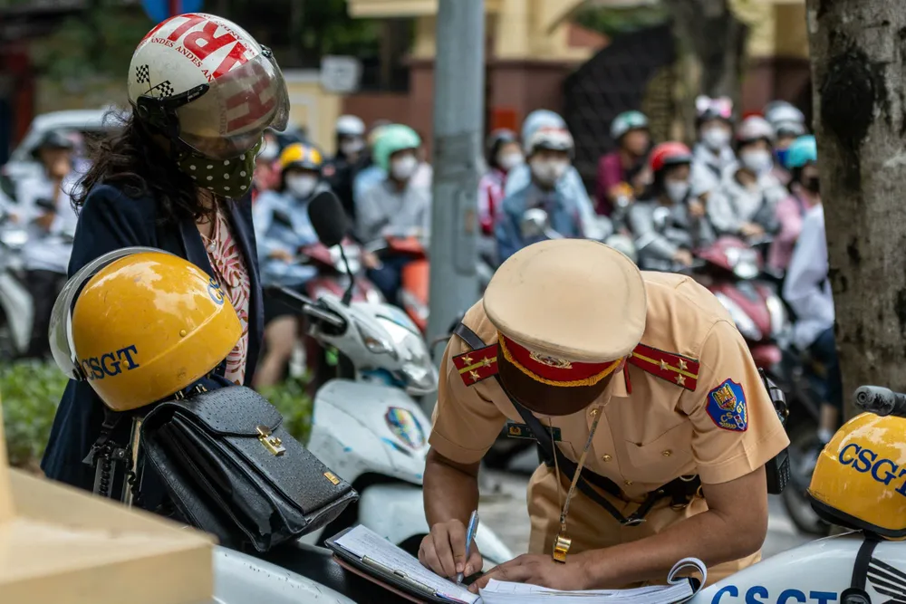 ghi-hinh-phat-nguoi (4).jpg