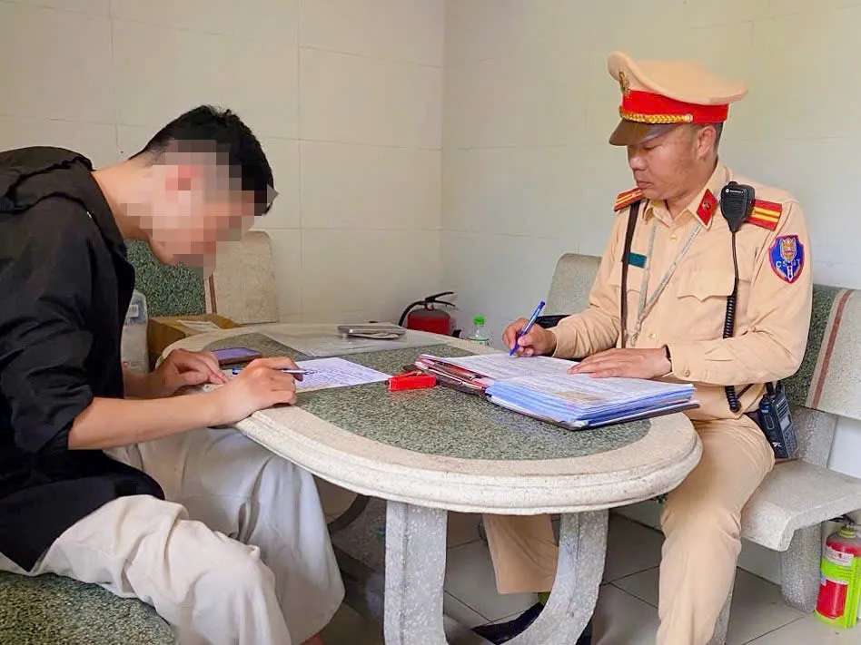 di-nguoc-chieu (5).jpg