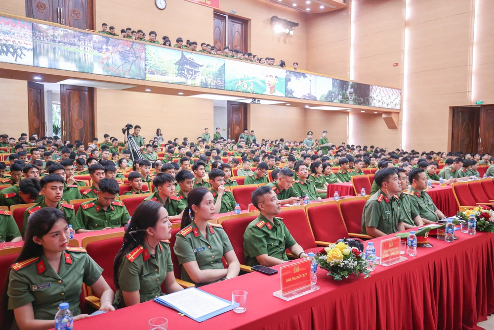 cong-an-ha-noi (5).JPG