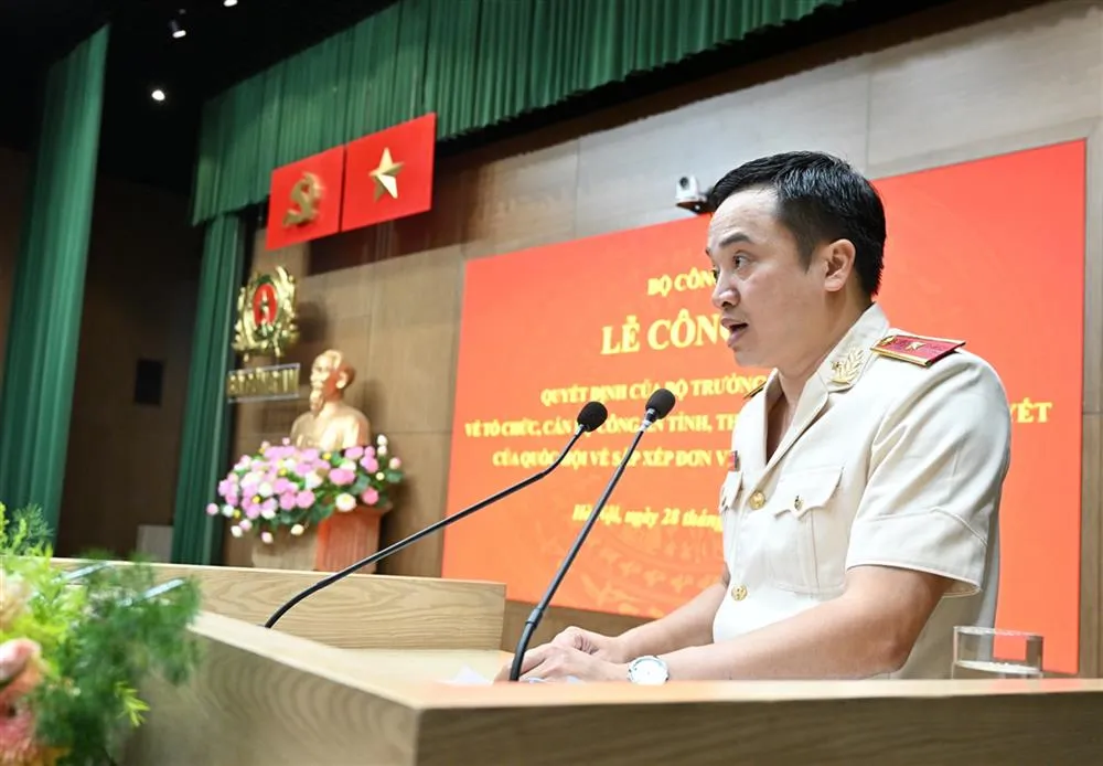 cong-an-34-dia-phuong (4).jpg