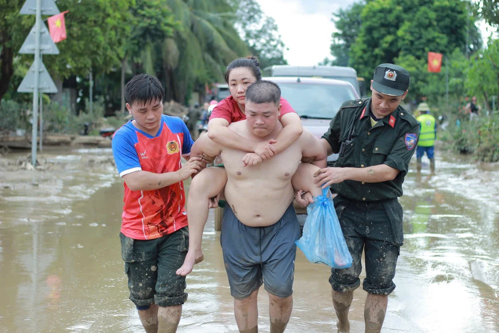 canh-sat-co-dong (17).jpg