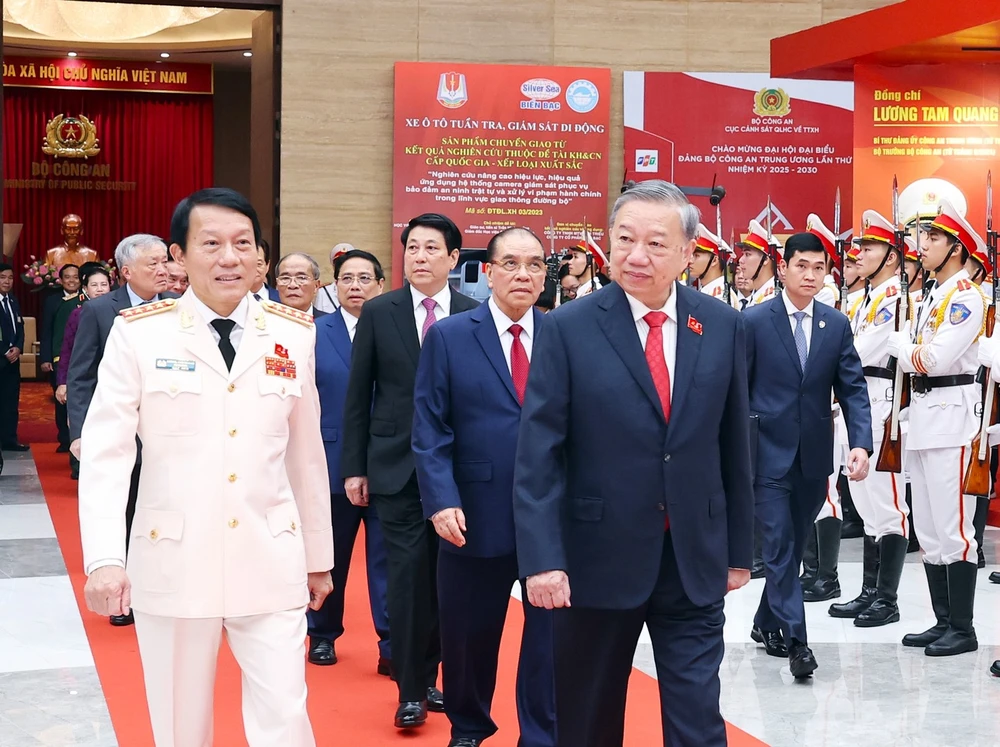 dai-hoi-dai-bieu-dang-bo-cong-an (8).jpg