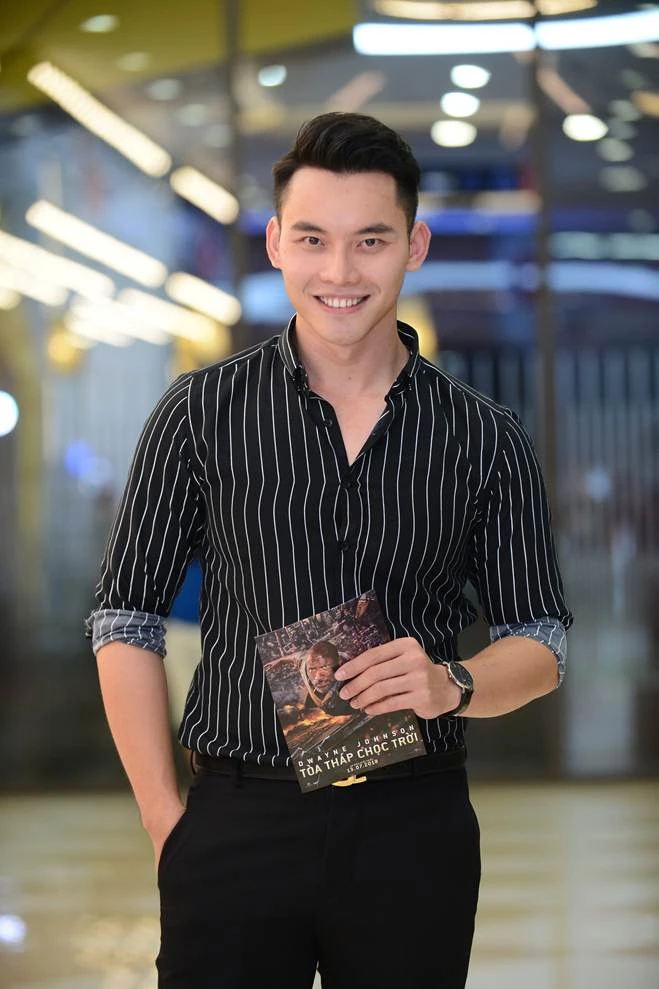 Hàng loạt hot girl dự buổi ra mắt phim Tòa tháp chọc trời ảnh 4