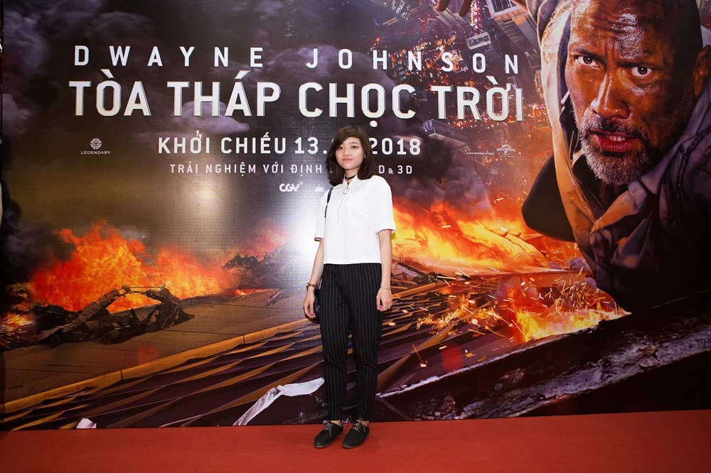 Hàng loạt hot girl dự buổi ra mắt phim Tòa tháp chọc trời ảnh 11