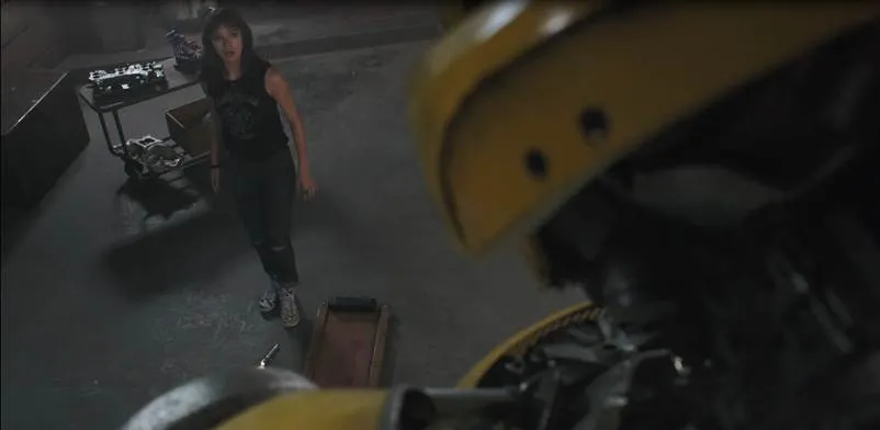 Transformers nhá hàng trailer mới nói về robot Bumbleblee ảnh 2