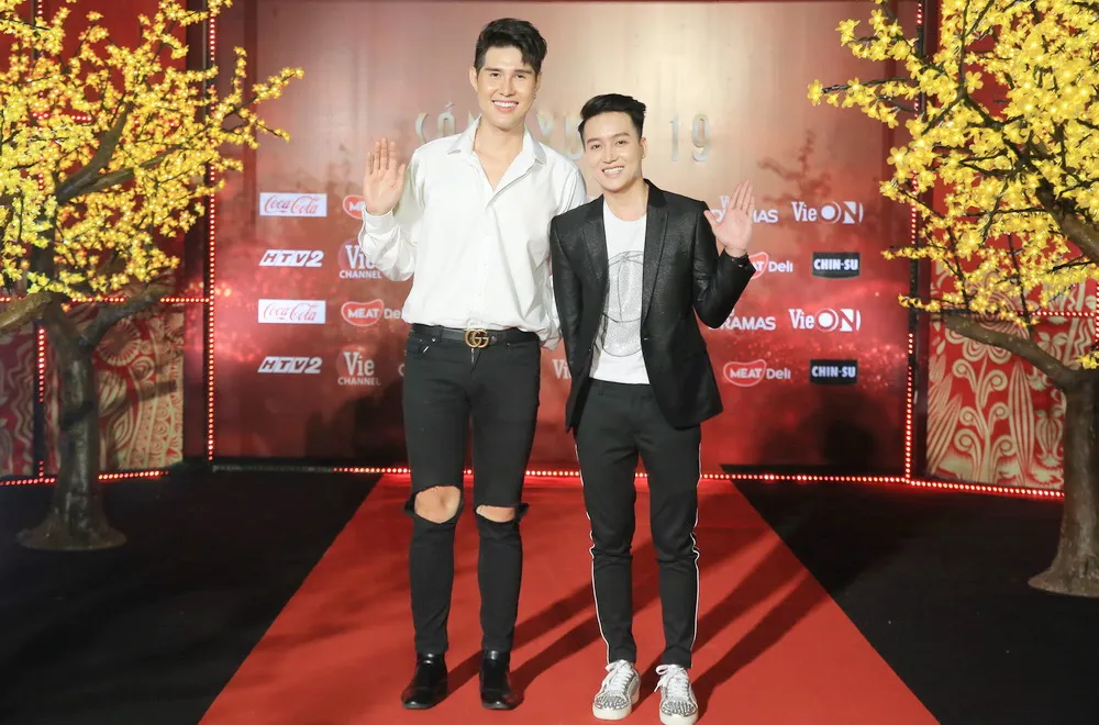 'Người Ấy Là Ai?' xuất hiện trong Sóng Xuân 19 ảnh 5