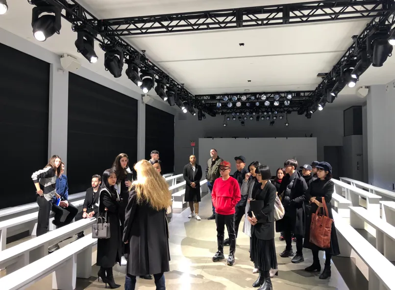 Tạp chí Elle của Mỹ dành lời khen cho nhà thiết kế Công Trí ảnh 3