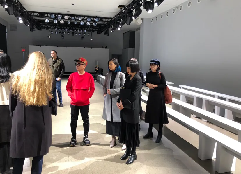 Tạp chí Elle của Mỹ dành lời khen cho nhà thiết kế Công Trí ảnh 4