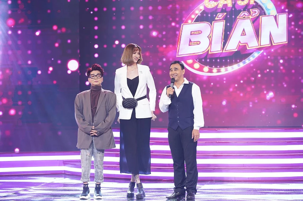 Việt Hương - Chí Tài được đặt là cặp đôi tắc kè xanh ảnh 4