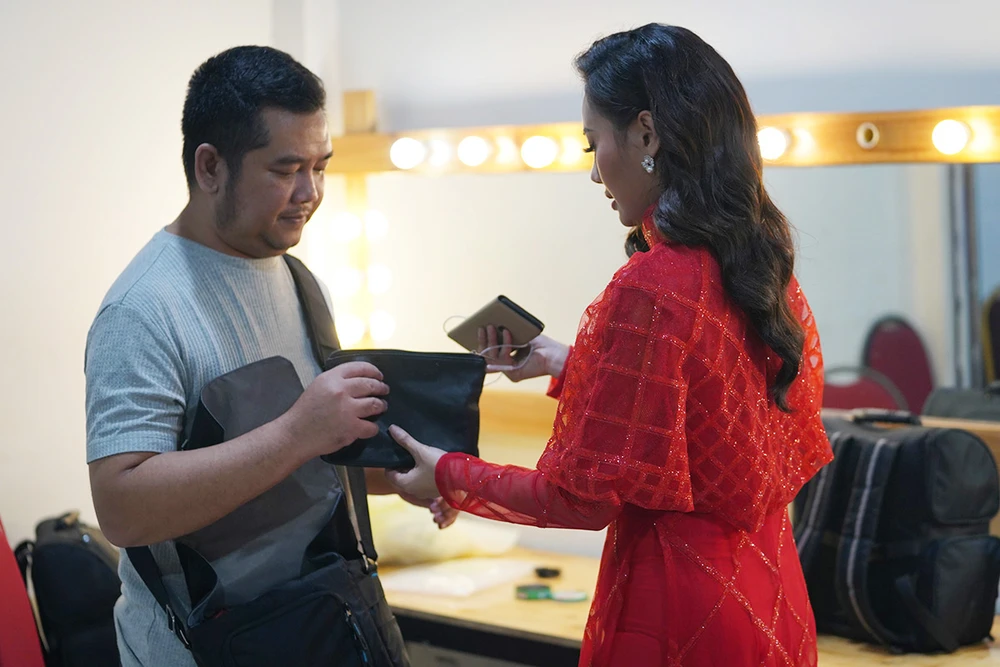  Tuấn Mario, người chồng đứng sau thành công Hà Thúy Anh ảnh 2