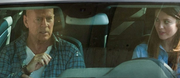 Những ông bố giải cứu con gái trên màn ảnh rộng ảnh 4