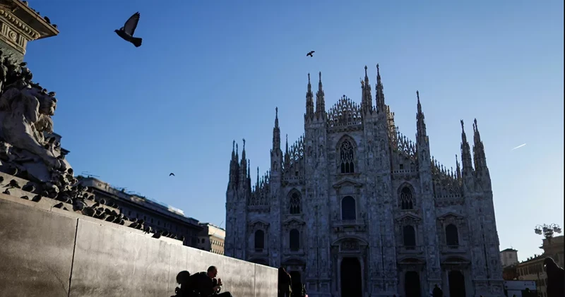 Google gửi thông điệp ở nhà để ngăn chặn COVID-19 ảnh 3