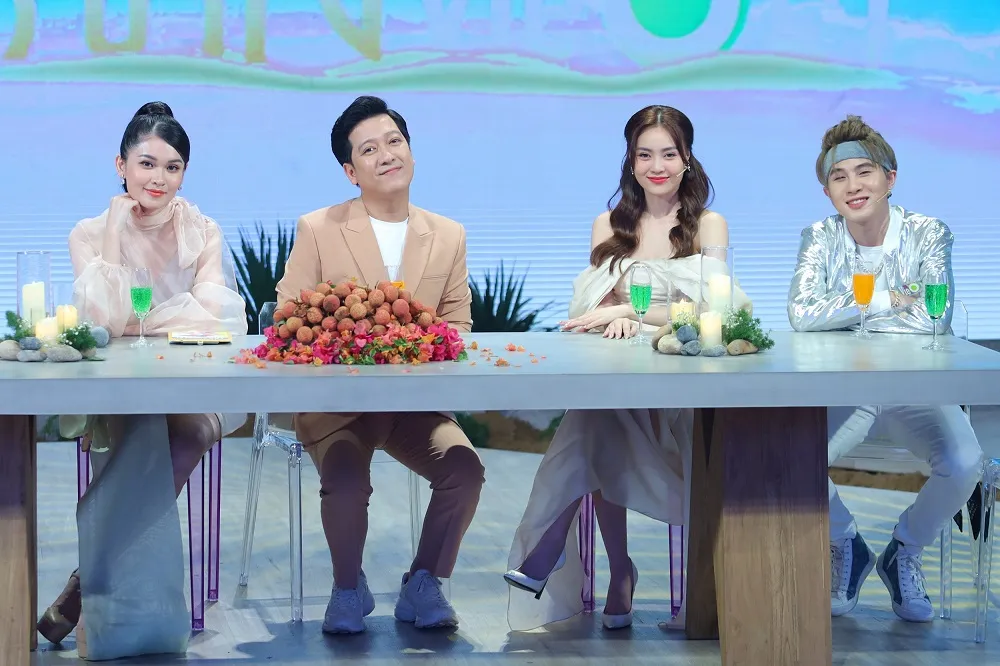 Á hậu Thùy Dung đọ dáng với hoa hậu H'Hen Niê, Khánh Vân ảnh 3