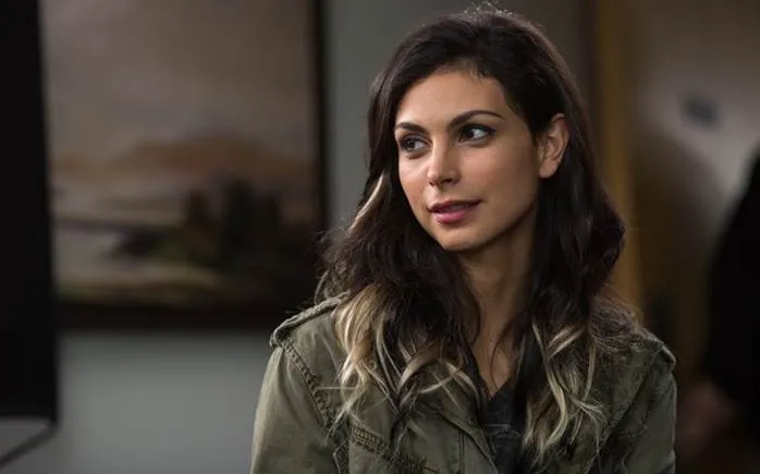 Nam thần Gerard Butler cùng Deadpool sinh tồn trong phim mới ảnh 4