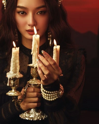 Kaity Nguyễn lột xác với bộ ảnh Halloween ảnh 3