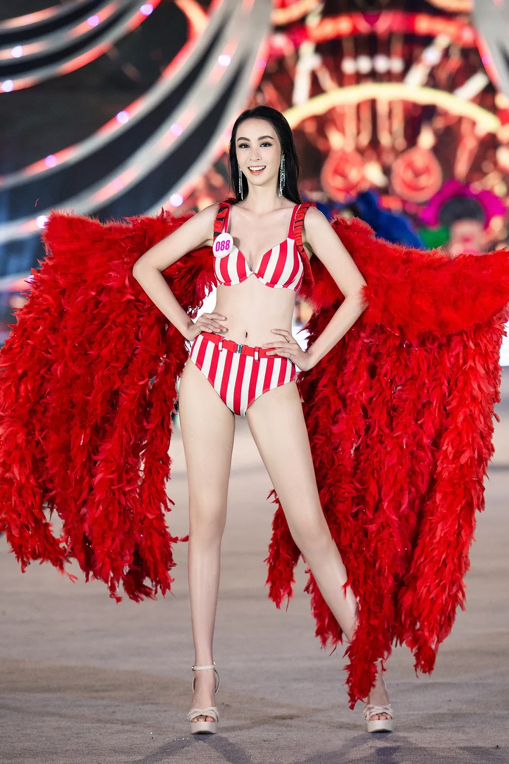 Ngắm người đẹp diện bikini Hoa hậu Việt Nam 2020 ảnh 26 Ngắm người đẹp diện bikini Hoa hậu Việt Nam 2020 ảnh 26