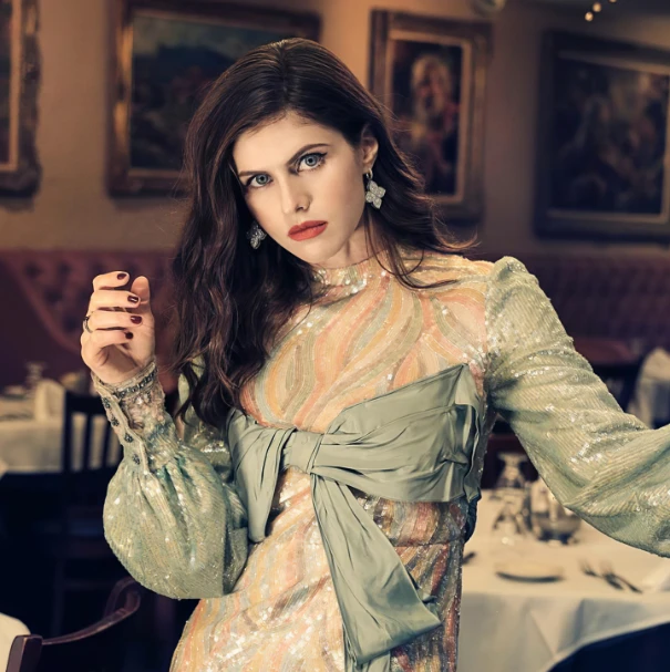 Ra mắt phim đầu tiên về COVID-19 do Michael Bay sản xuất ảnh 7