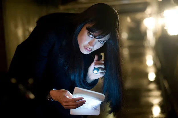 Tốp 5 vai diễn vất vả của Angelina Jolie ảnh 5 Tốp 5 vai diễn vất vả của Angelina Jolie ảnh 5