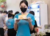Bà Phạm Kim Dung tiết lộ phải canh chừng sợ Tiểu Vy quên đi thi Hoa hậu ảnh 7 Sinh nhật tuổi 21 đặc biệt của Hoa hậu Tiểu Vy trong mùa dịch