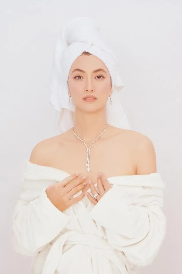 'Tứ đại mỹ nhân' mở đầu năm mới bằng bộ ảnh nóng bỏng ảnh 5 'Tứ đại mỹ nhân' mở đầu năm mới bằng bộ ảnh nóng bỏng ảnh 5