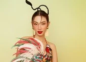 Hoa hậu Thùy Tiên diện bikini nhân dịp đầu năm mới ảnh 7 Hoa hậu Thùy Tiên đẹp chuẩn Á Đông trong bộ ảnh Tết